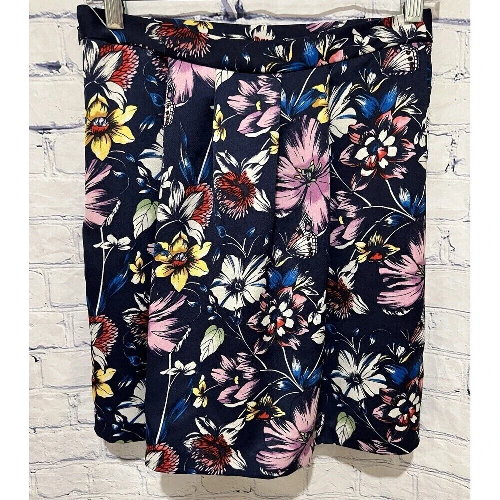 HIGHLINE Womens Skirt XS Navy Floral Pleated Straight Above Knee Flowers